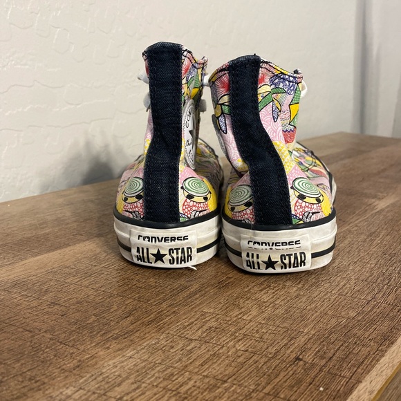 90’s Tropical island scene Converse high tops - Picture 3 of 4